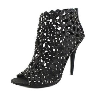 ZIGI SOHO Womens DARLAH Peep Toe Classic Pumps